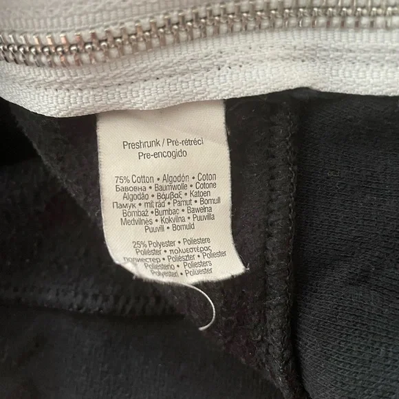 Mother/Baby Matching Sweaters - Picture 6 of 12